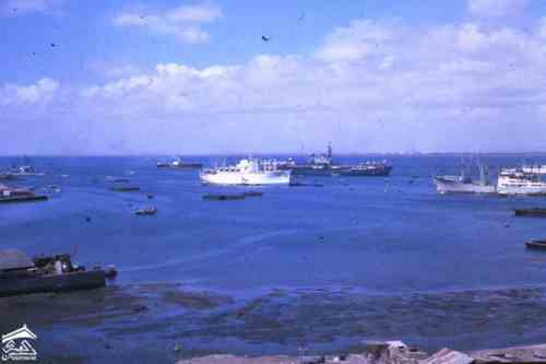 اطلاله على ميناء عدن في ستينيات القرن الماضي