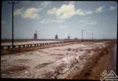 صوره لمراوح تجفيف حقول الملح في الشيخ عثمان