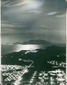 شغل الشيخ محمد فريد العولقي منصب وزير المالية في الحكومة الاتحادية خلال الفترة 59/ 1963م ومنصب وزير الخارجية خلال الفترة 63/1967م